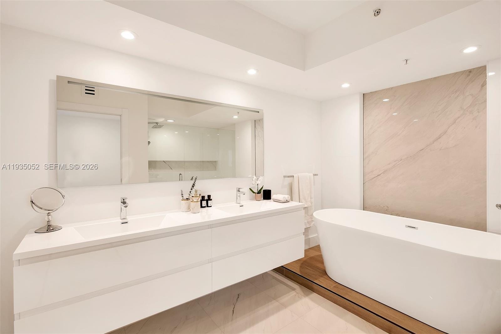 1500 Ocean Drive 1201, Miami Beach, FL 33139 photo 12