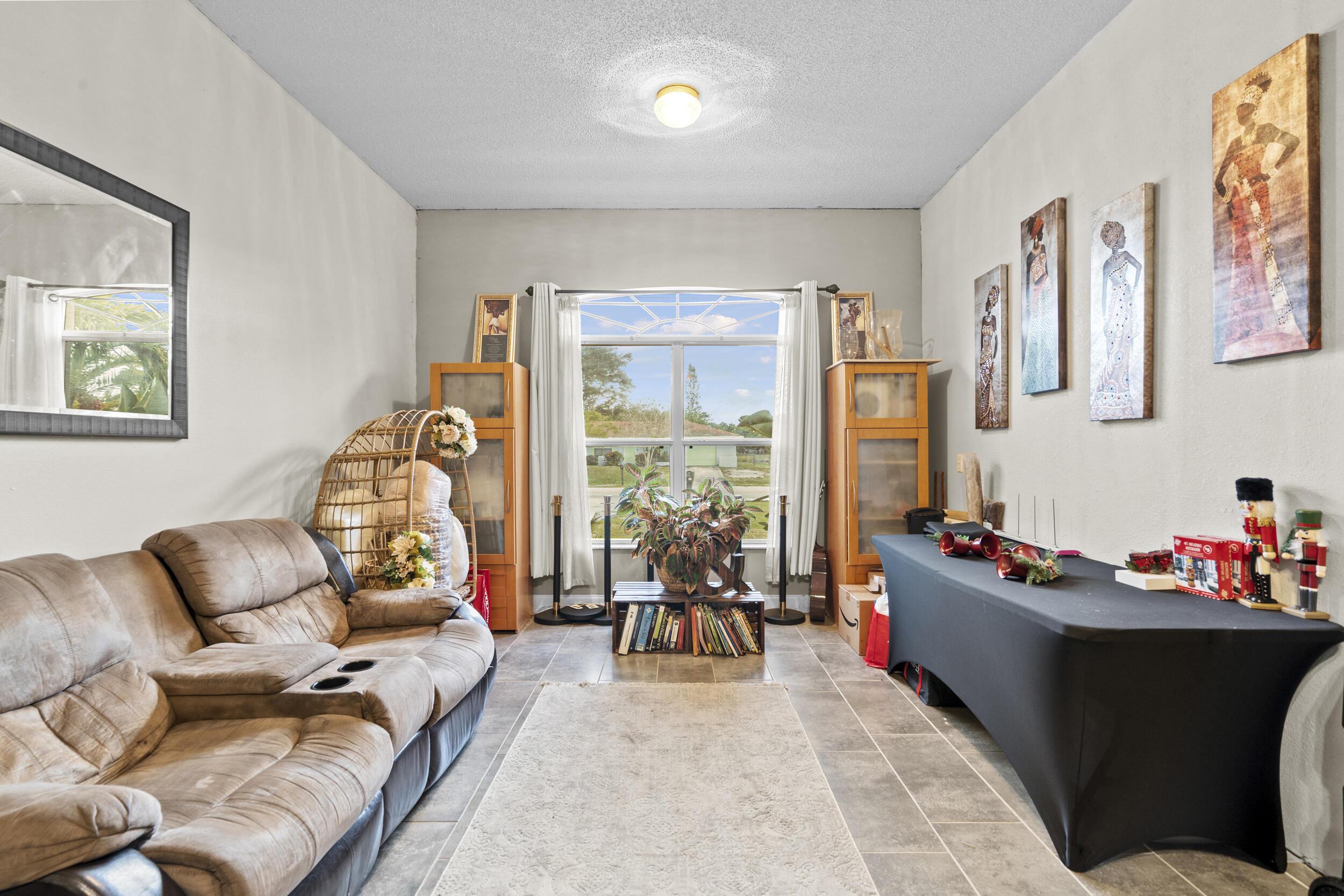 370 SW Tulip Boulevard — photo 11