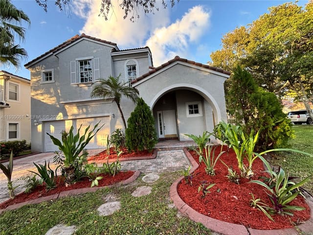 7459 NW 17th Drive, Pembroke Pines, FL 33024