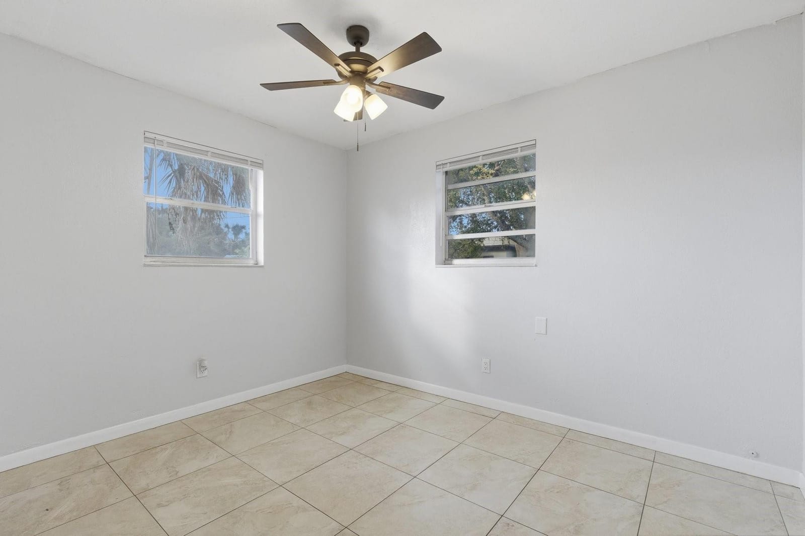 533 NW 15th Way, Fort Lauderdale, FL 33311 photo 17