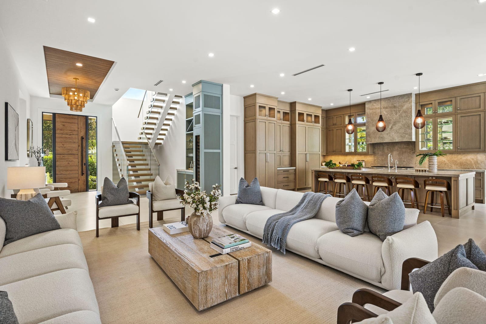 247 Seville Road — photo 3