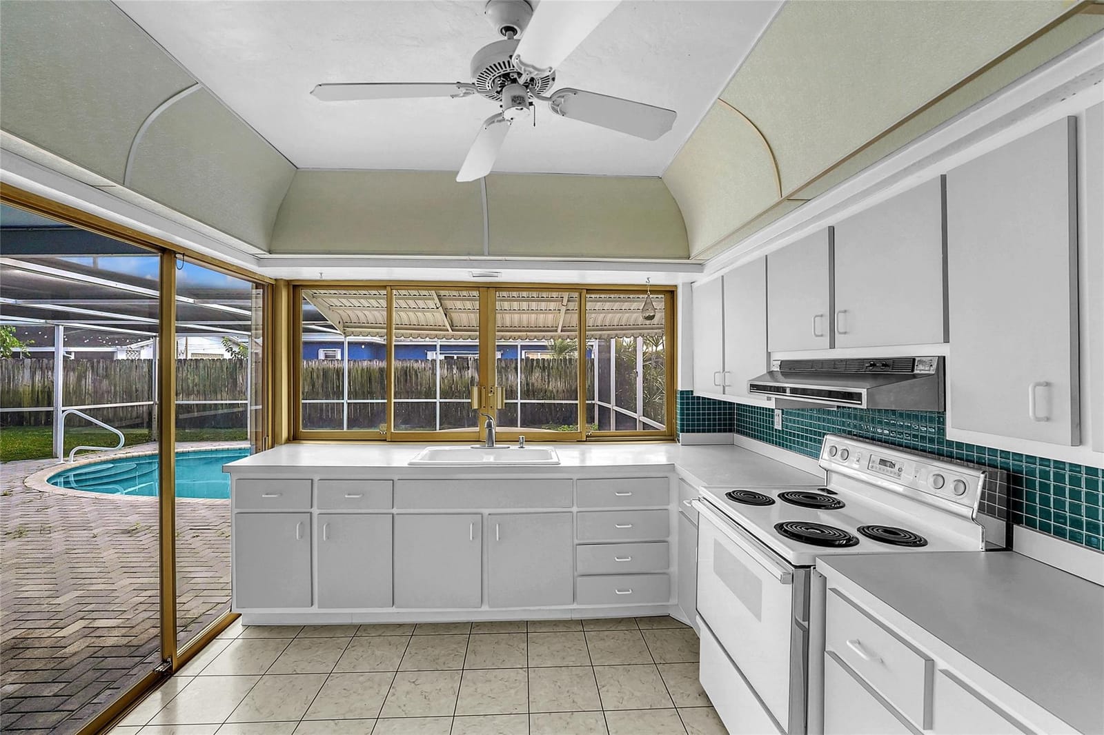 7904 Plantation Boulevard, Miramar, FL 33023 photo 18