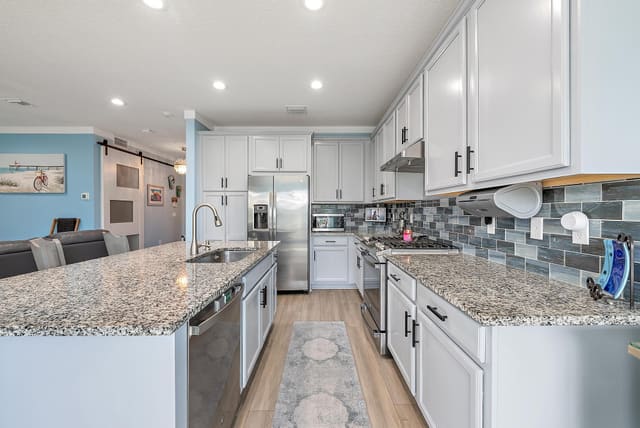 11392 SW Carlisle Crossing Avenue, sold in Riverland Valencia Cay, Port St Lucie, FL