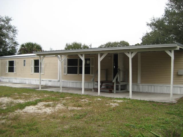 8613 SE 59th Drive, sold in Pioneer Estates, Okeechobee, FL