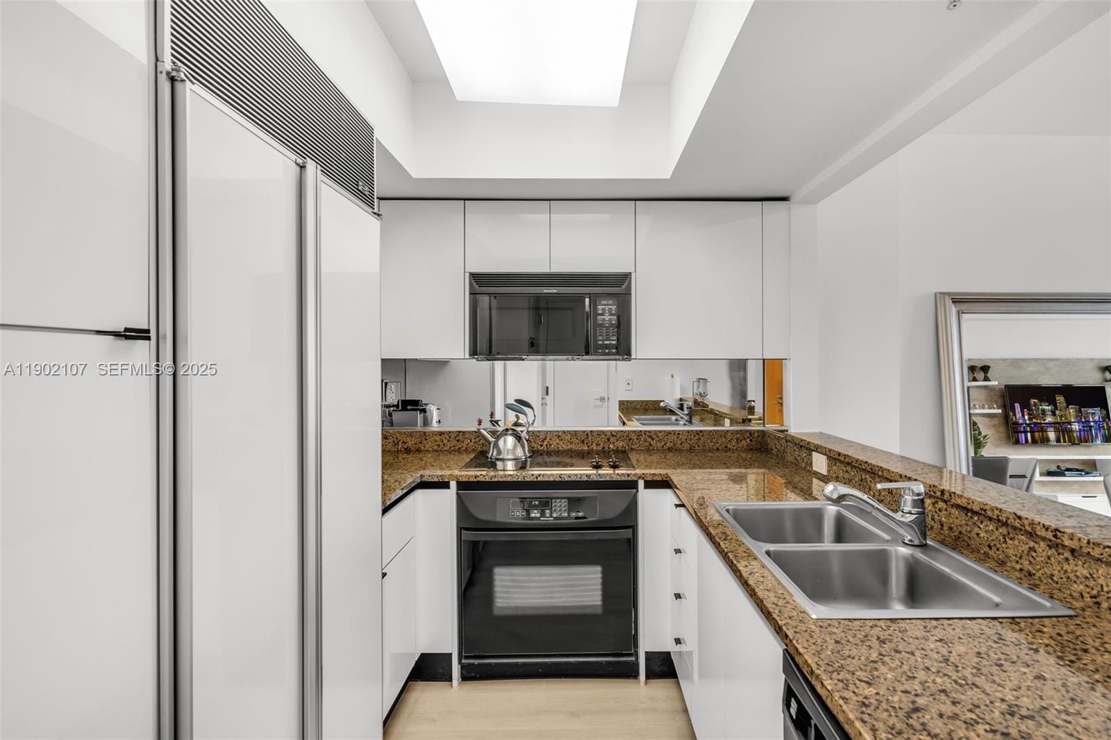 1500 Ocean Drive 1109 — photo 8