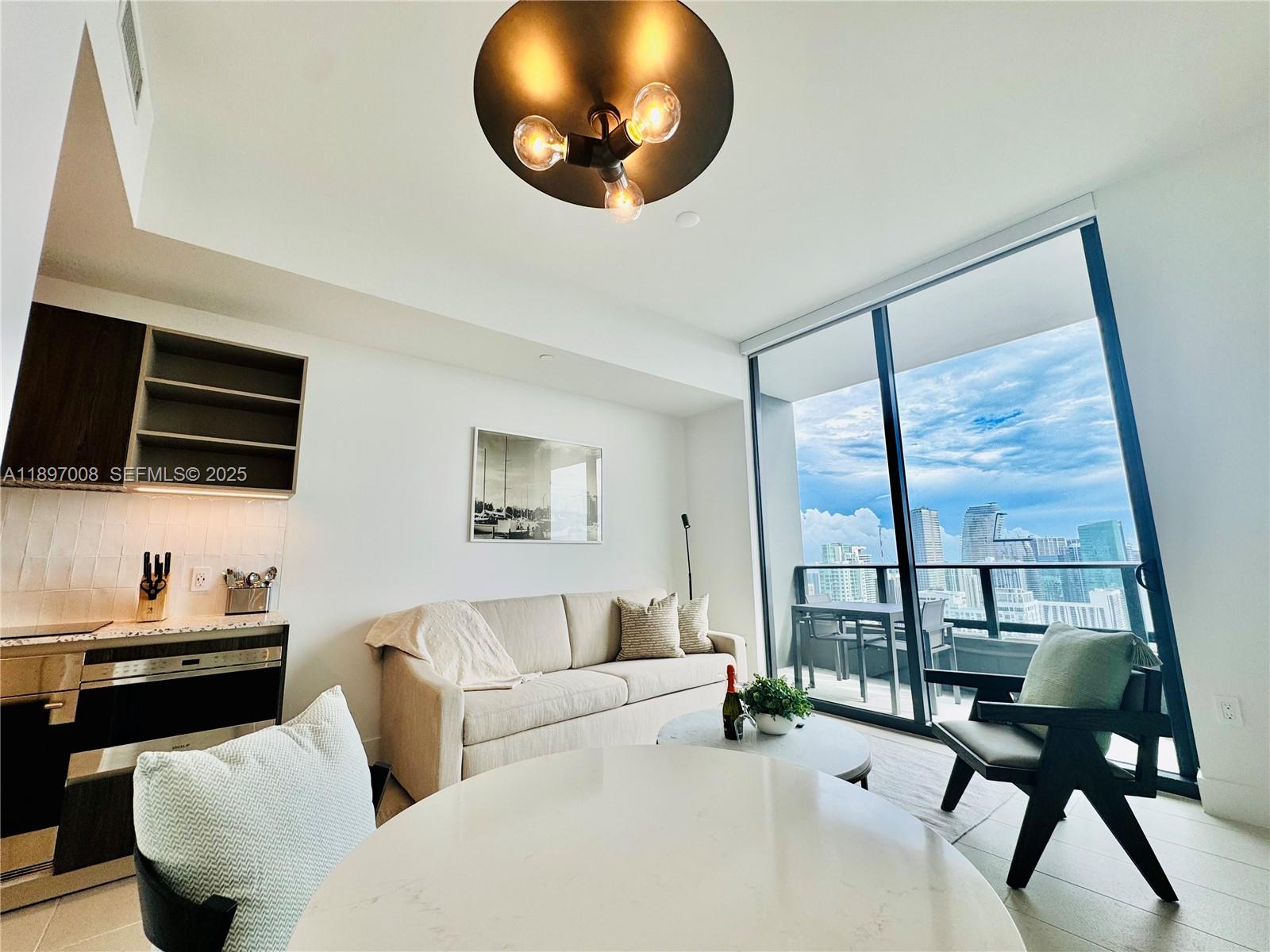 159 NE 6th Street 4807, Miami, FL 33132, Miami