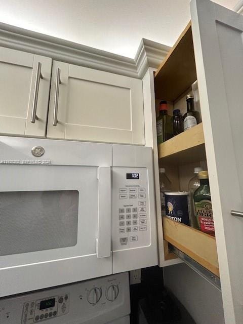 324 SE 10th Street 207 — photo 12
