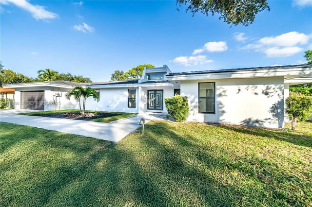 18101 NW 19th Avenue, sold in Sunny Isles Inland, Miami Gardens, FL