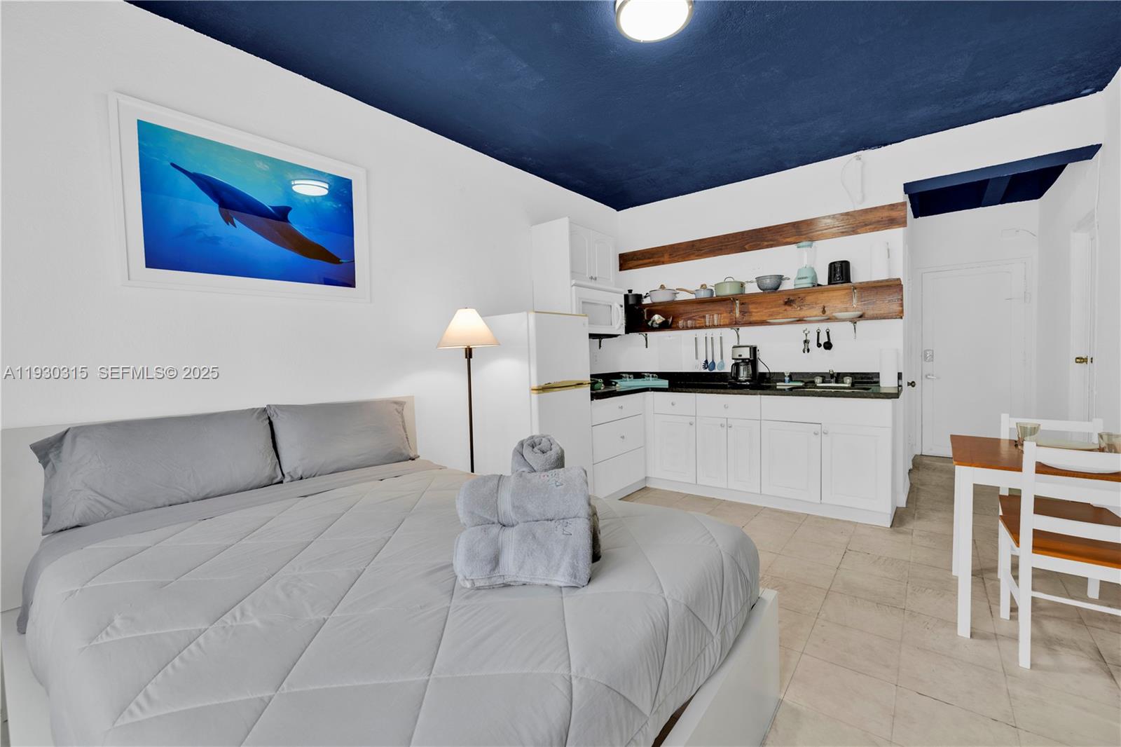 255 W 24th Street 302, Miami Beach, FL 33140, Miami Beach