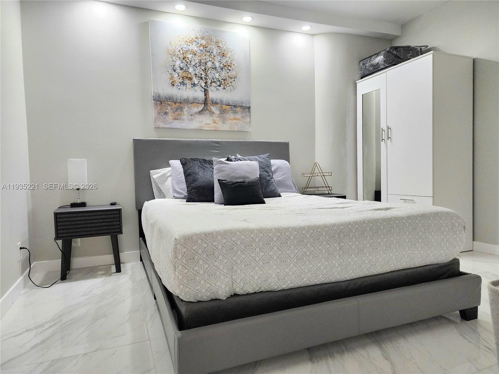 3725 S Ocean Drive 425 — photo 9