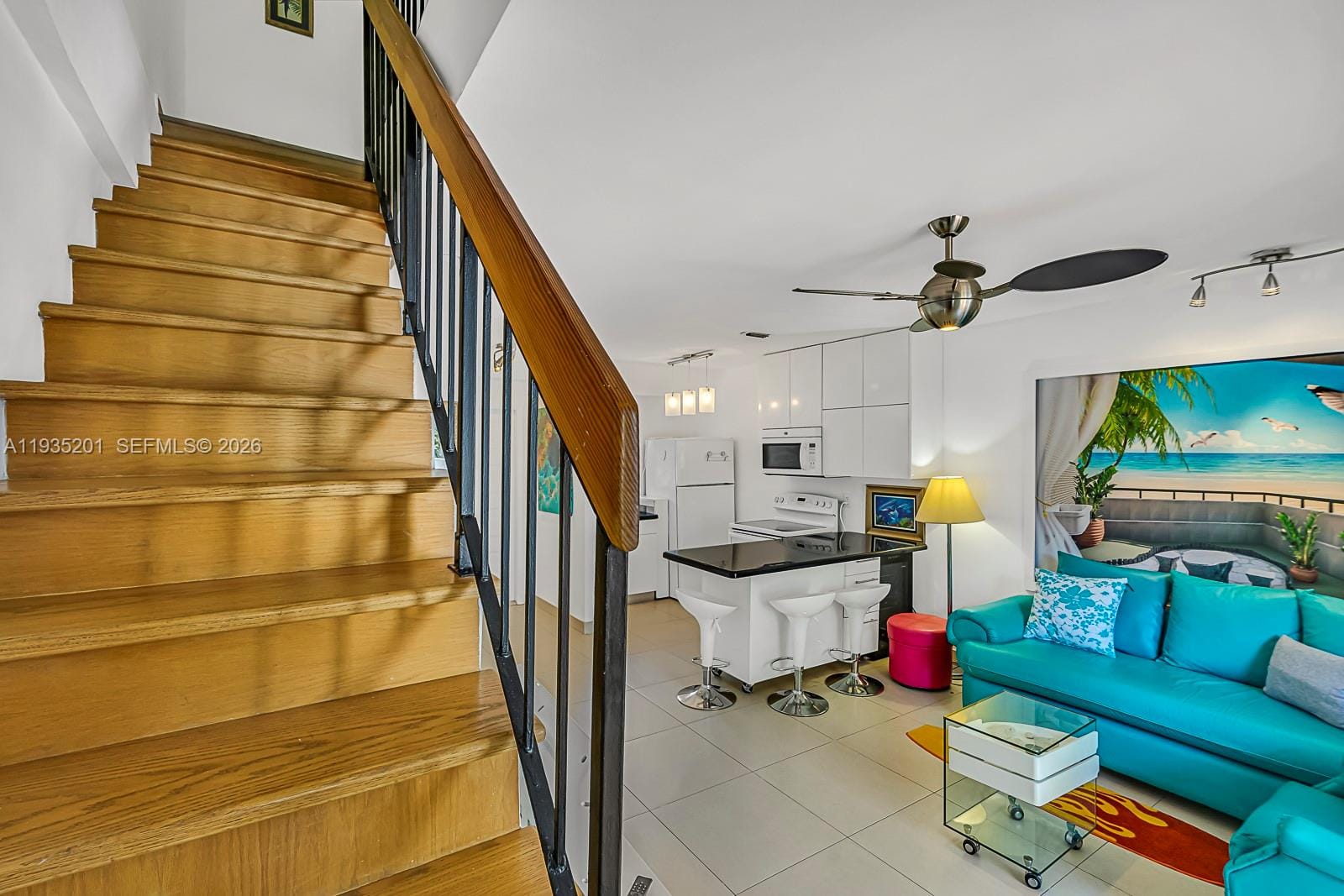 798 Crandon Boulevard 16-C, Key Biscayne, FL 33149 photo 2