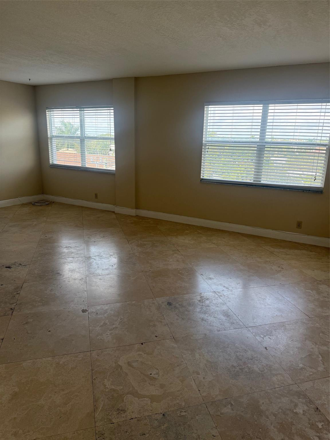 2555 NE 11th Street 502, Fort Lauderdale, FL 33304, Fort Lauderdale