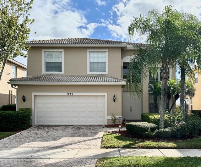 1886 SW Grey Falcon Cir Circle SW, Vero Beach, FL 32962
