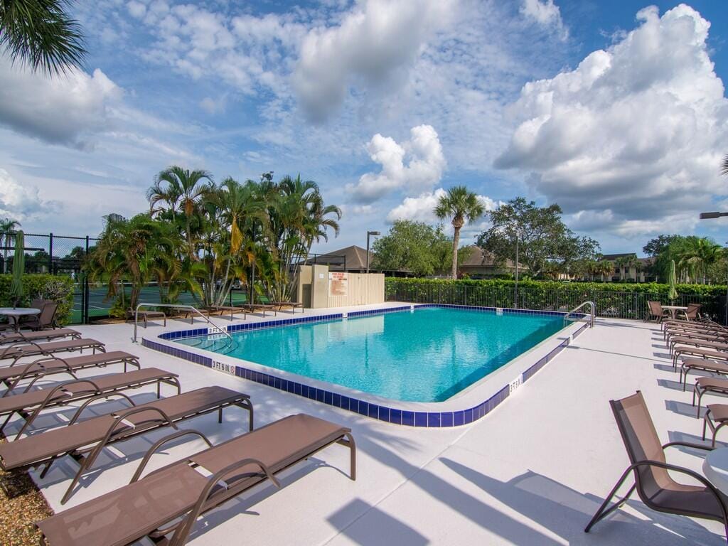 25 Plantation Drive 201, Vero Beach, FL 32966 photo 14