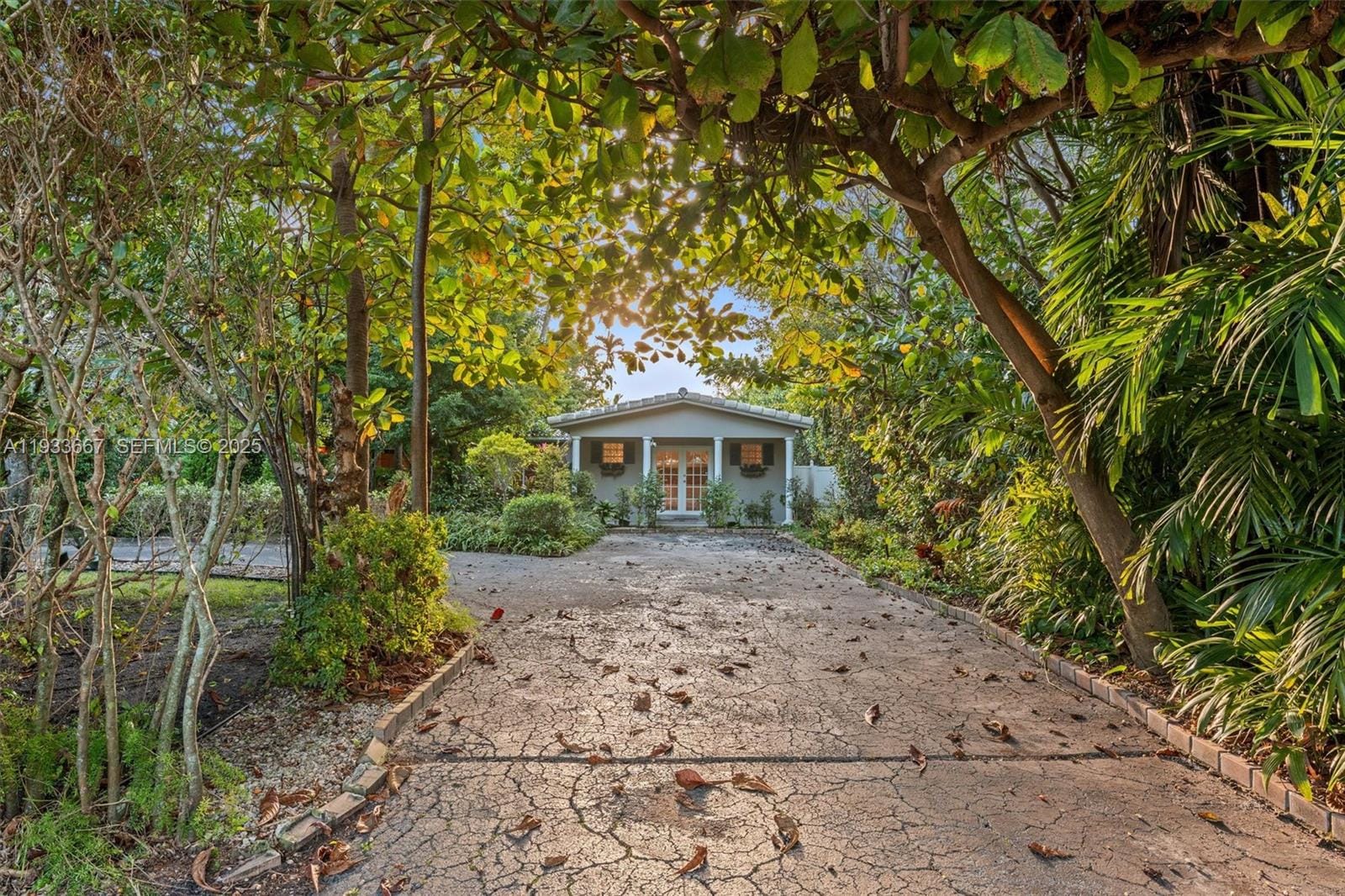 11770 Griffing Boulevard, Biscayne Park, FL 33161 photo 1