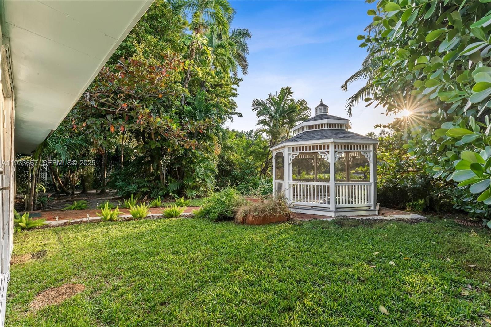 11770 Griffing Boulevard, Biscayne Park, FL 33161 photo 15