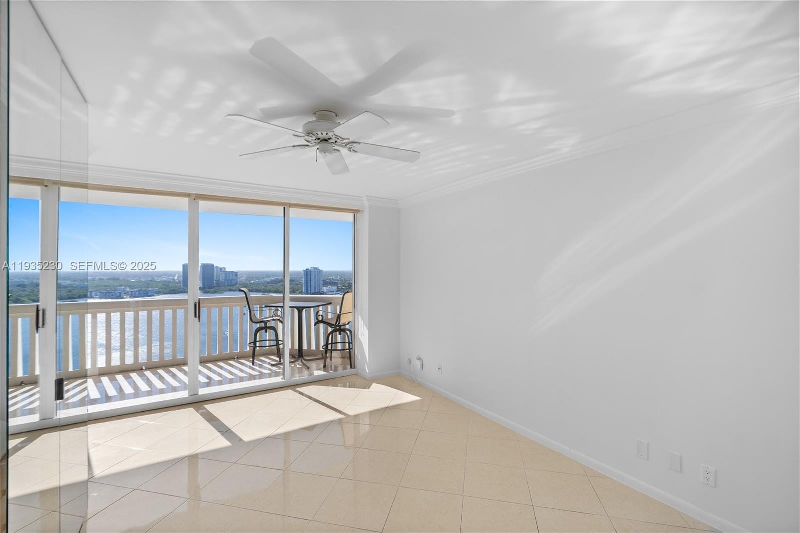 1000 W Island Boulevard 3002, Aventura, FL 33160 photo 15