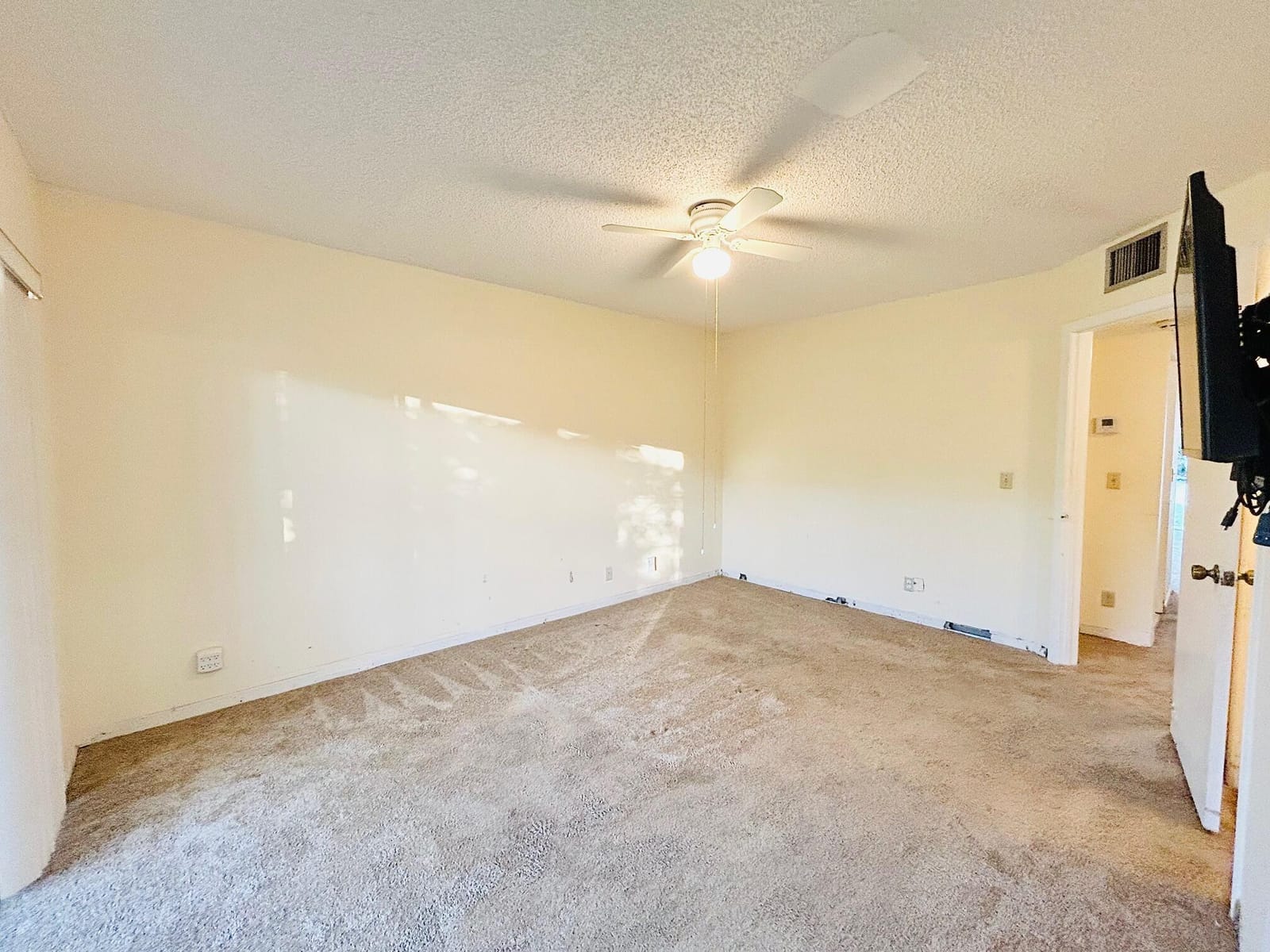 2641 Gately Drive W 509, West Palm Beach, FL 33415 photo 17