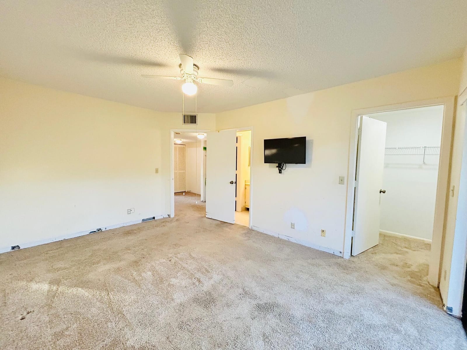 2641 Gately Drive W 509, West Palm Beach, FL 33415 photo 19