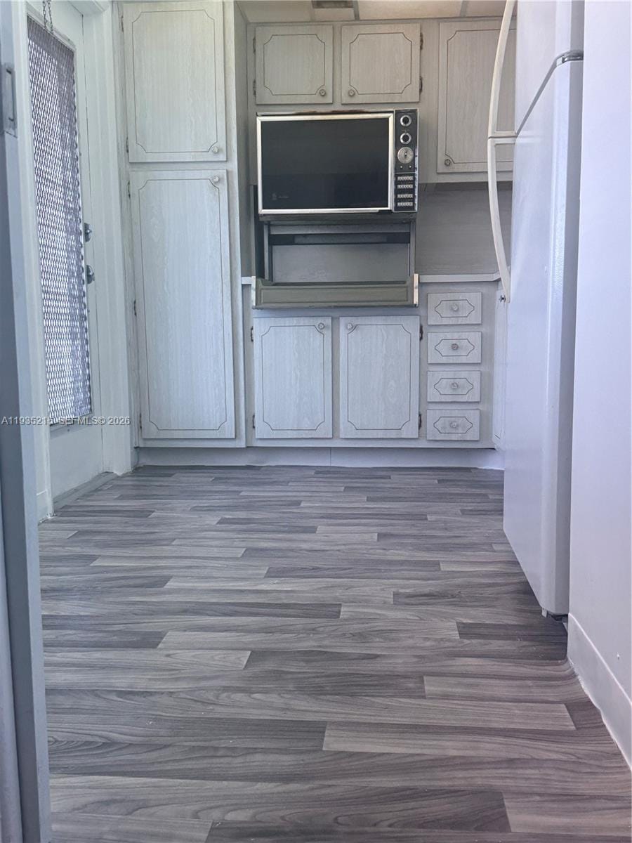 3250 N Palm Aire Drive 508 — photo 8