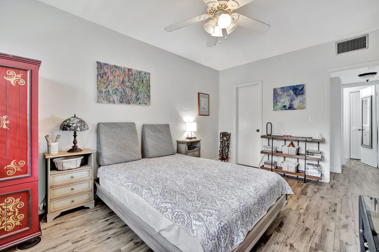 1450 N Riverside Drive 102 — photo 11
