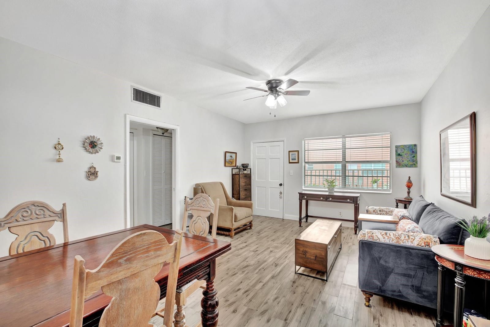 1450 N Riverside Drive 102 — photo 5