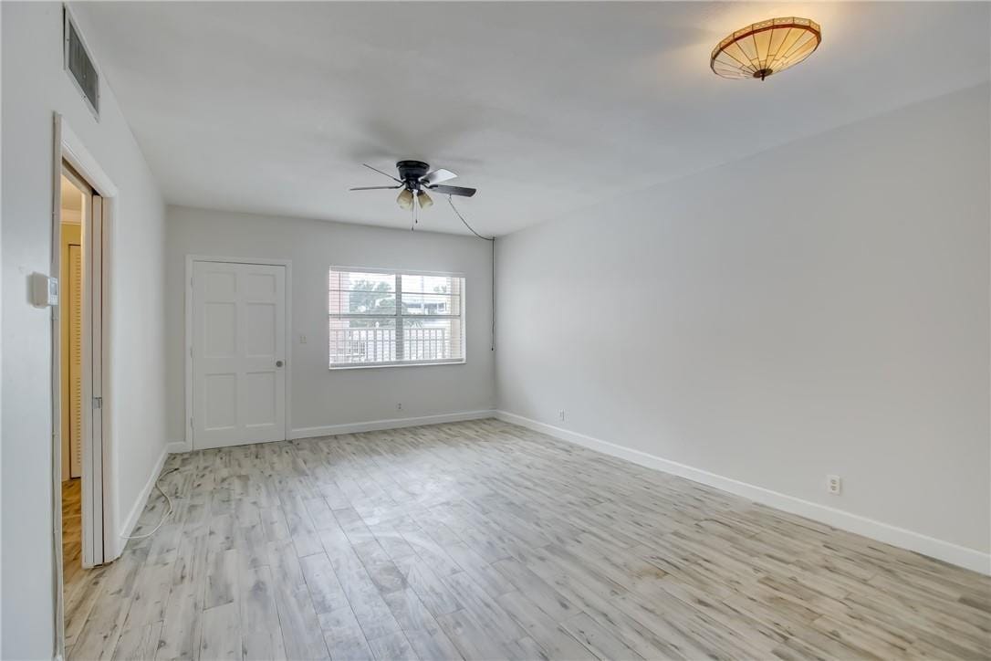 1450 N Riverside Drive 102 — photo 6