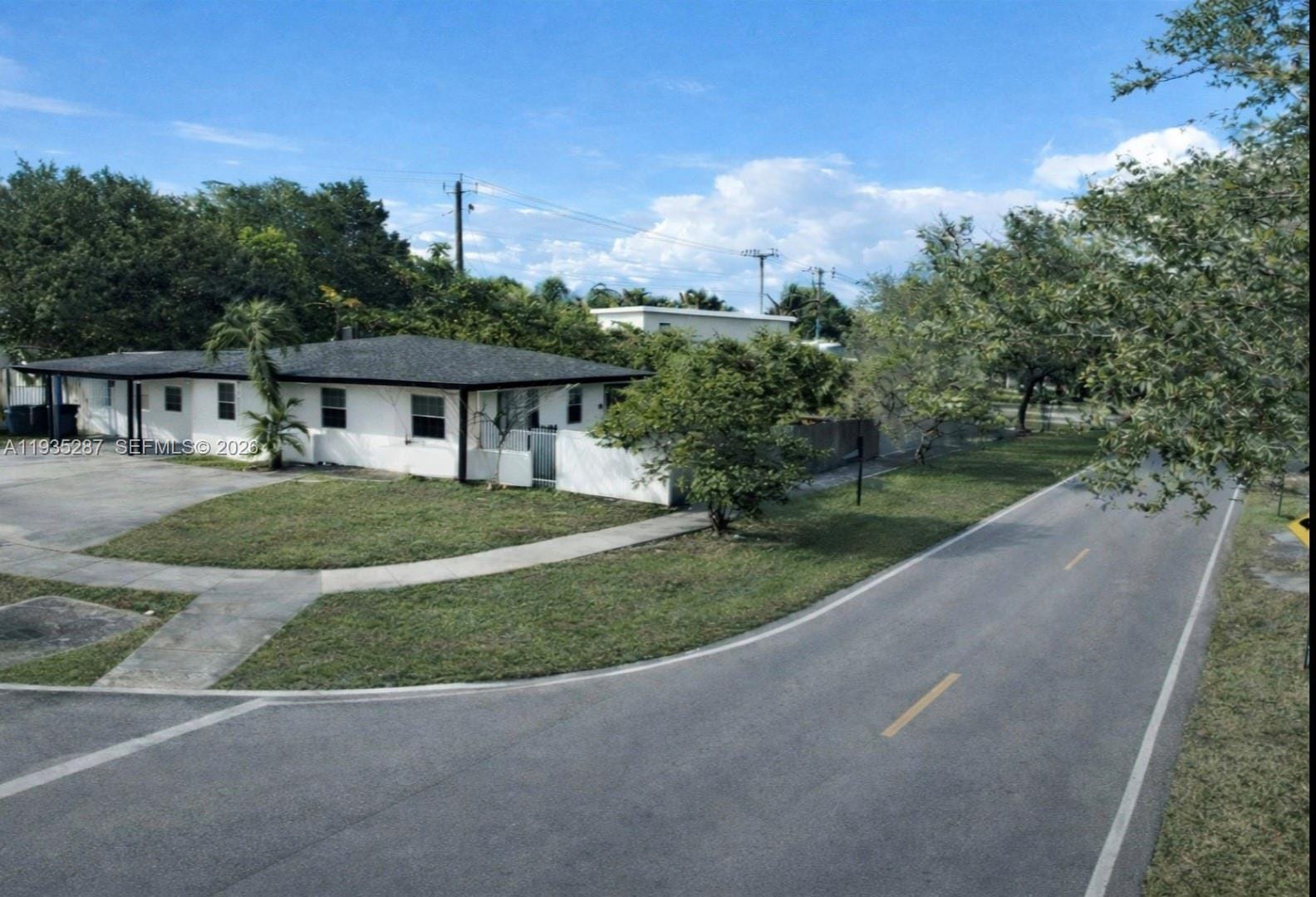 9201 SW 43rd Terrace, Miami, FL 33165
