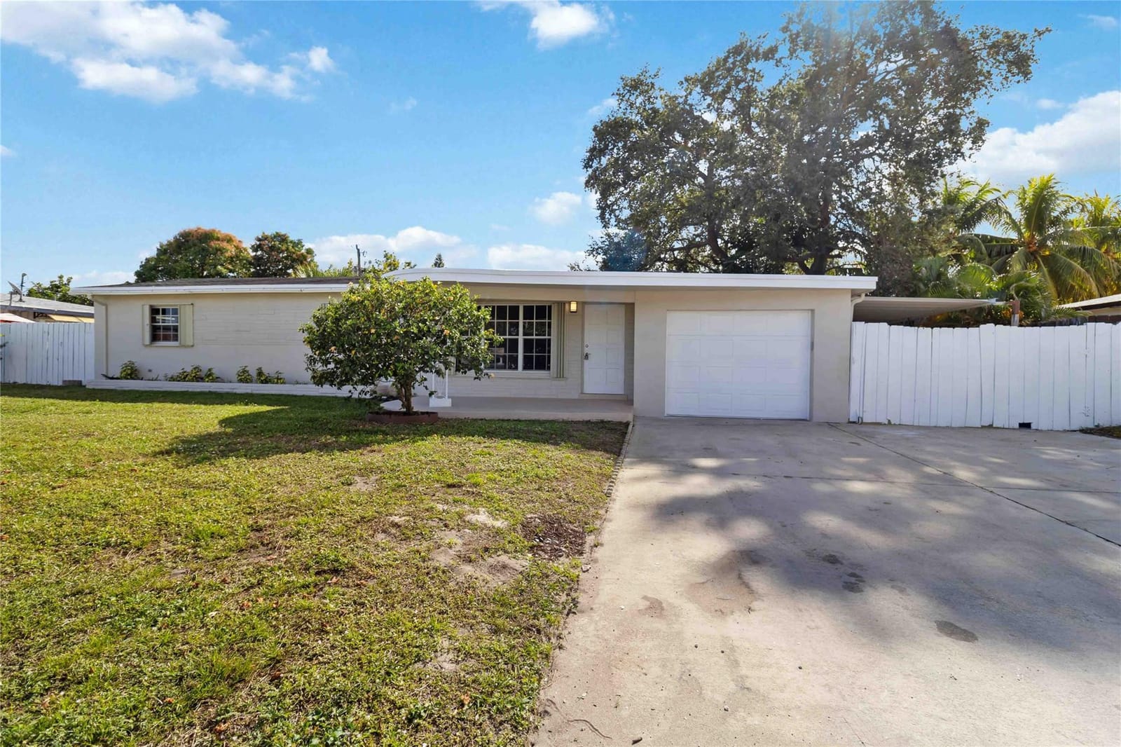 7040 SW 16th Street, Pembroke Park, FL 33023 photo 2