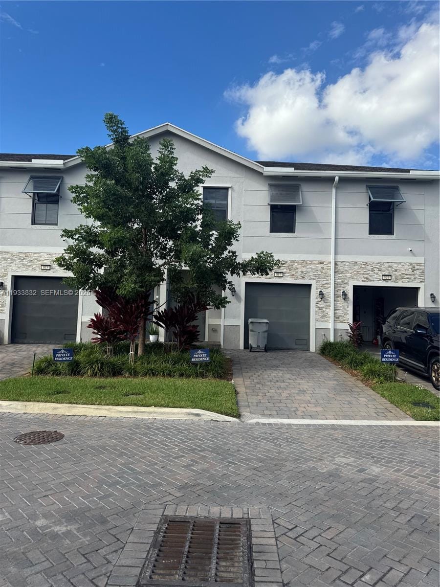 817 NW 3rd Way, Pompano Beach, FL 33060 photo 2
