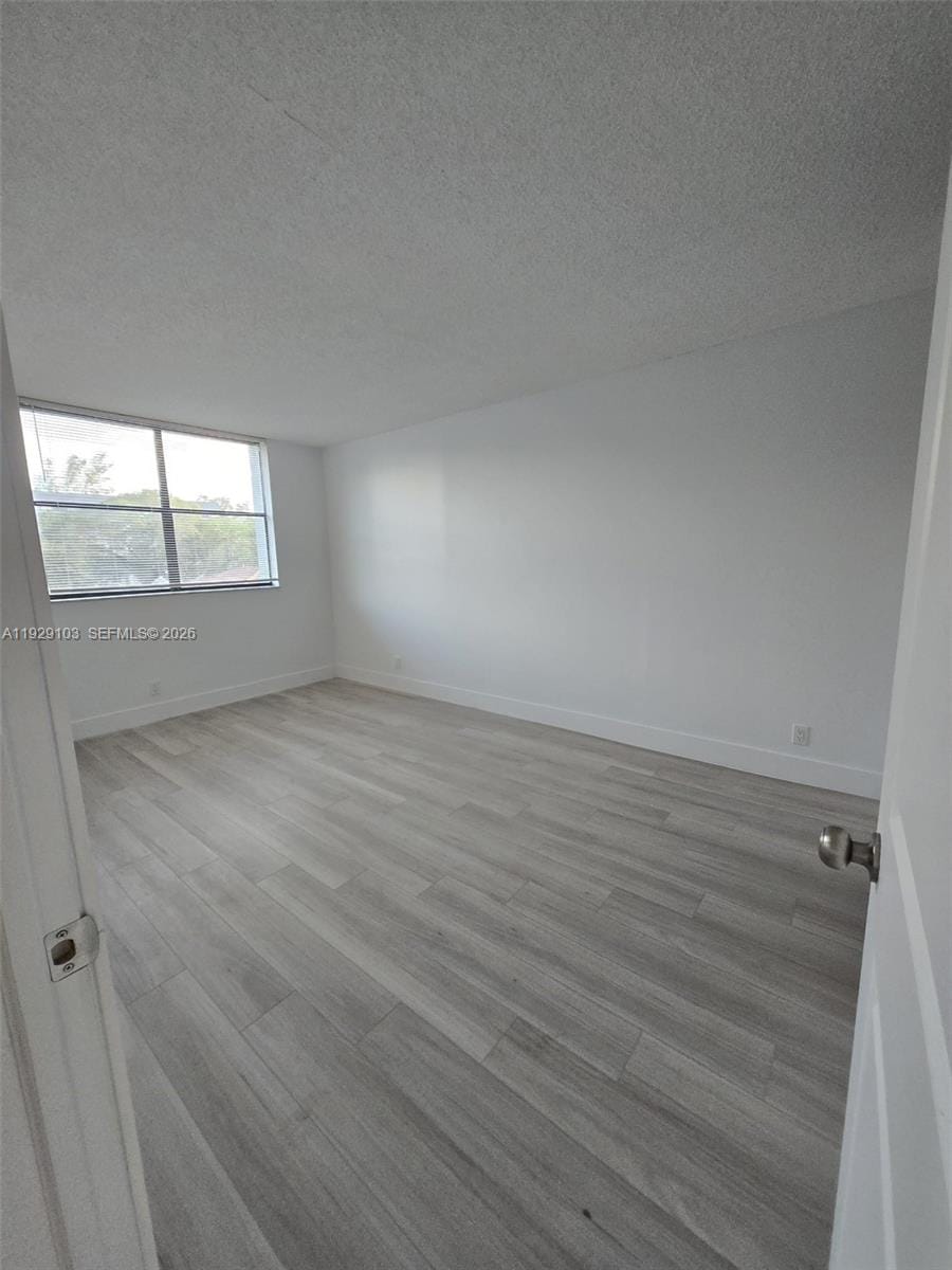2501 Riverside Drive 207-A — photo 7