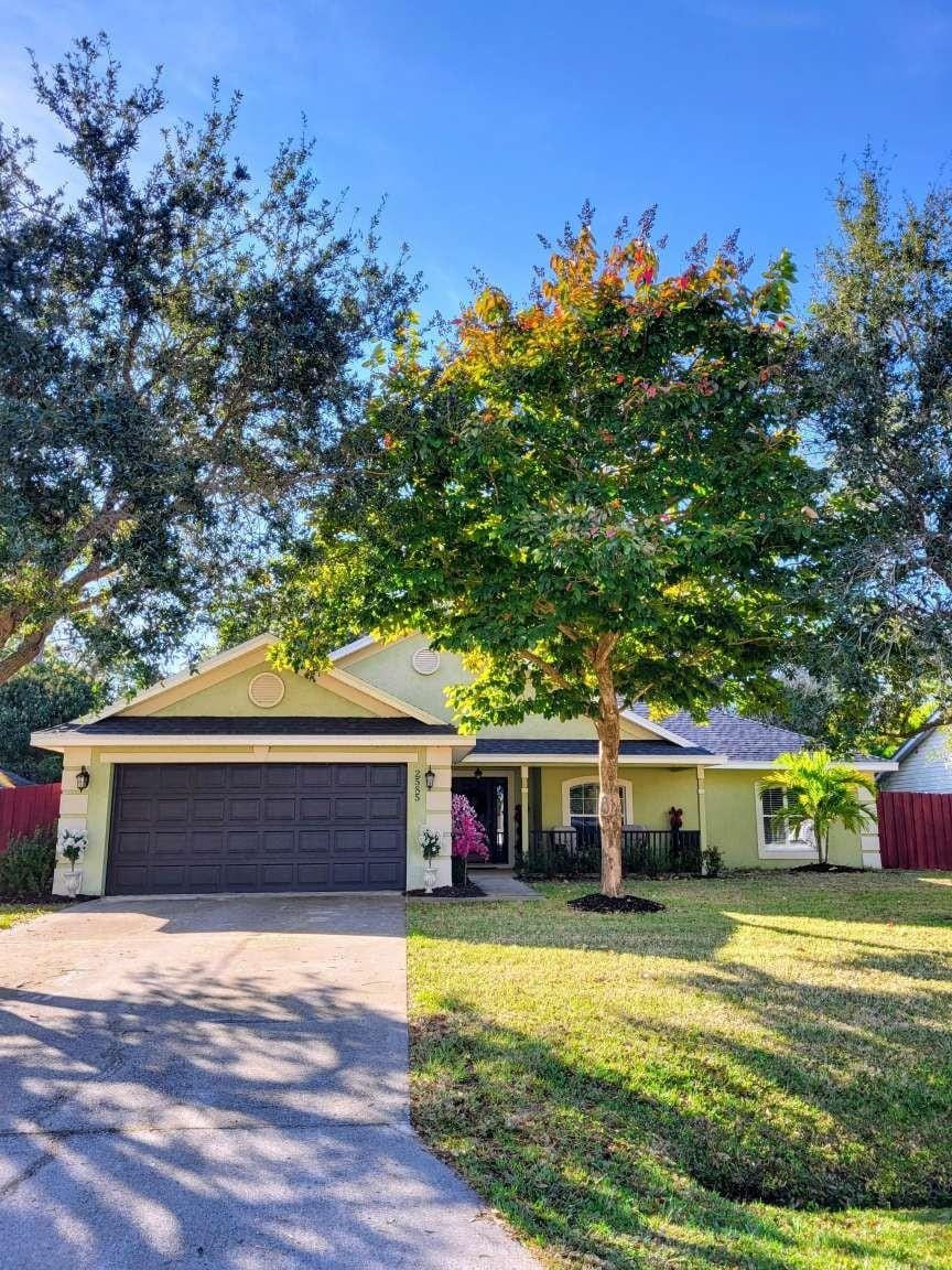 2585 SE Marseille Street, Port St. Lucie, FL 34952