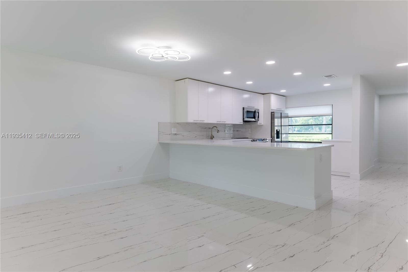 8435 Casa Del Lago 22-c 22-C, Boca Raton, FL 33433 photo 2