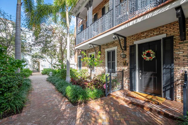 112 S Cannery Row Circle, Delray Beach, FL 33444