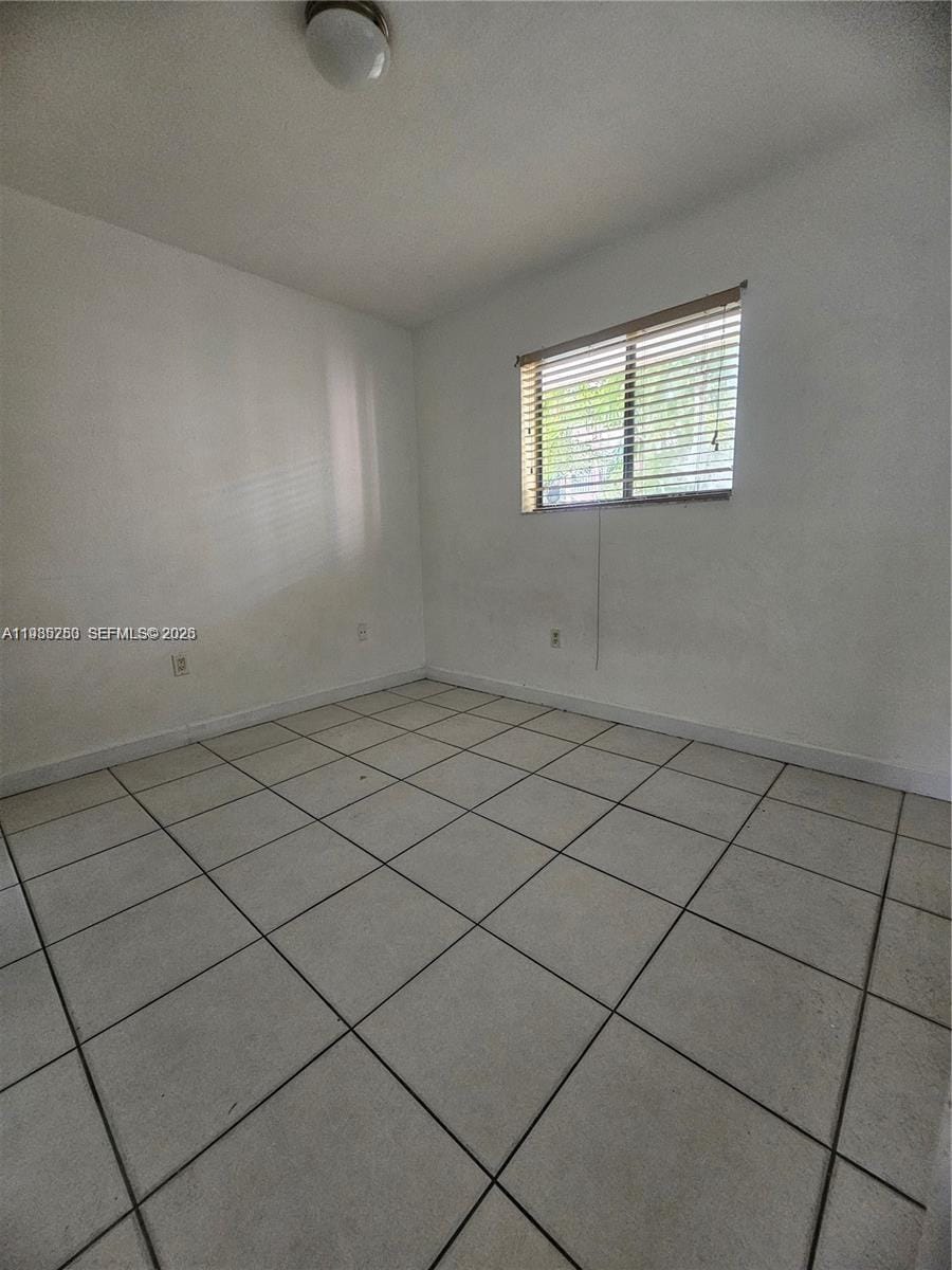 5460 W 21st Court 310 — photo 7
