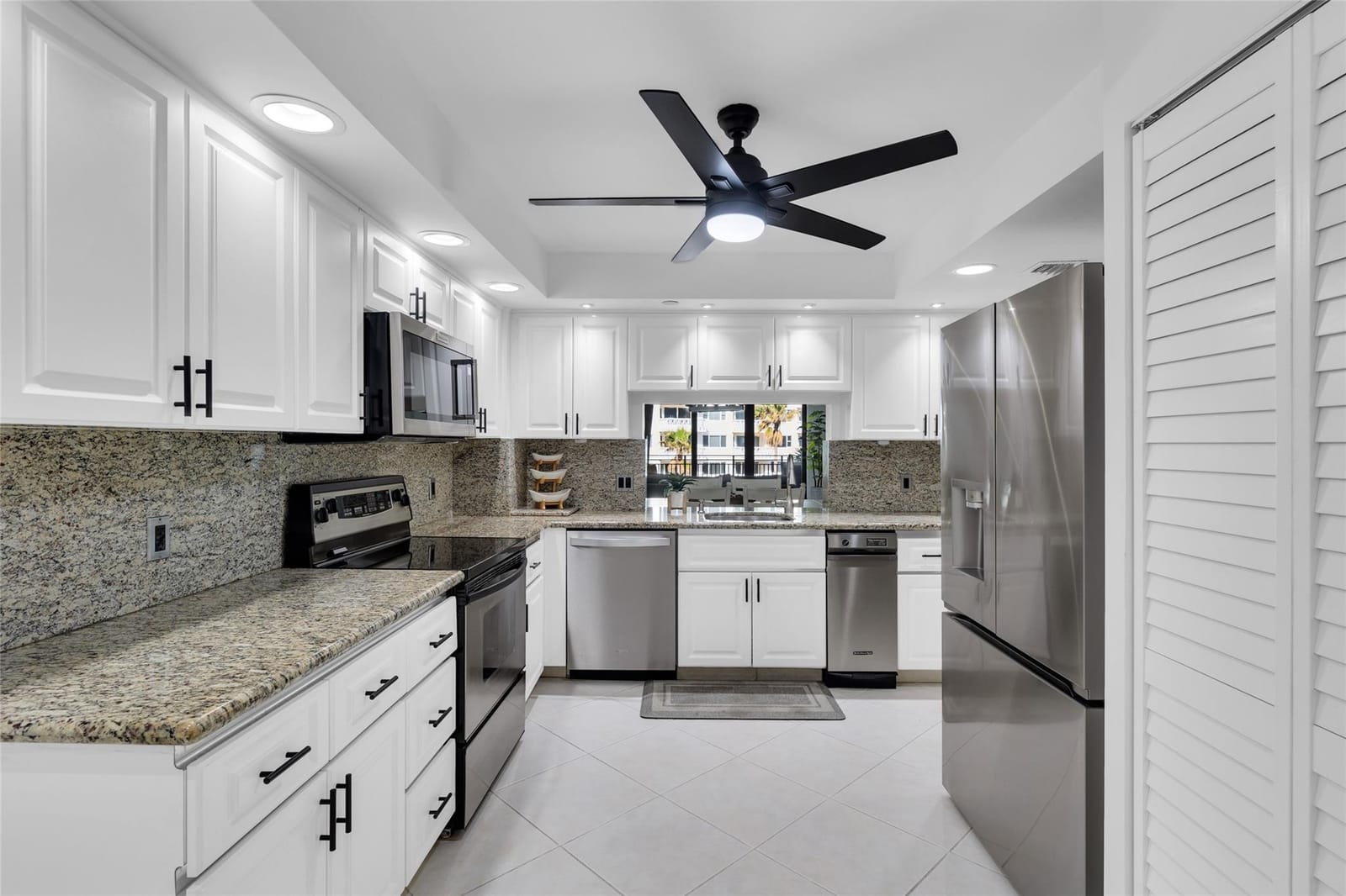 1167 Hillsboro Mile 306, Hillsboro Beach, FL 33062 photo 17