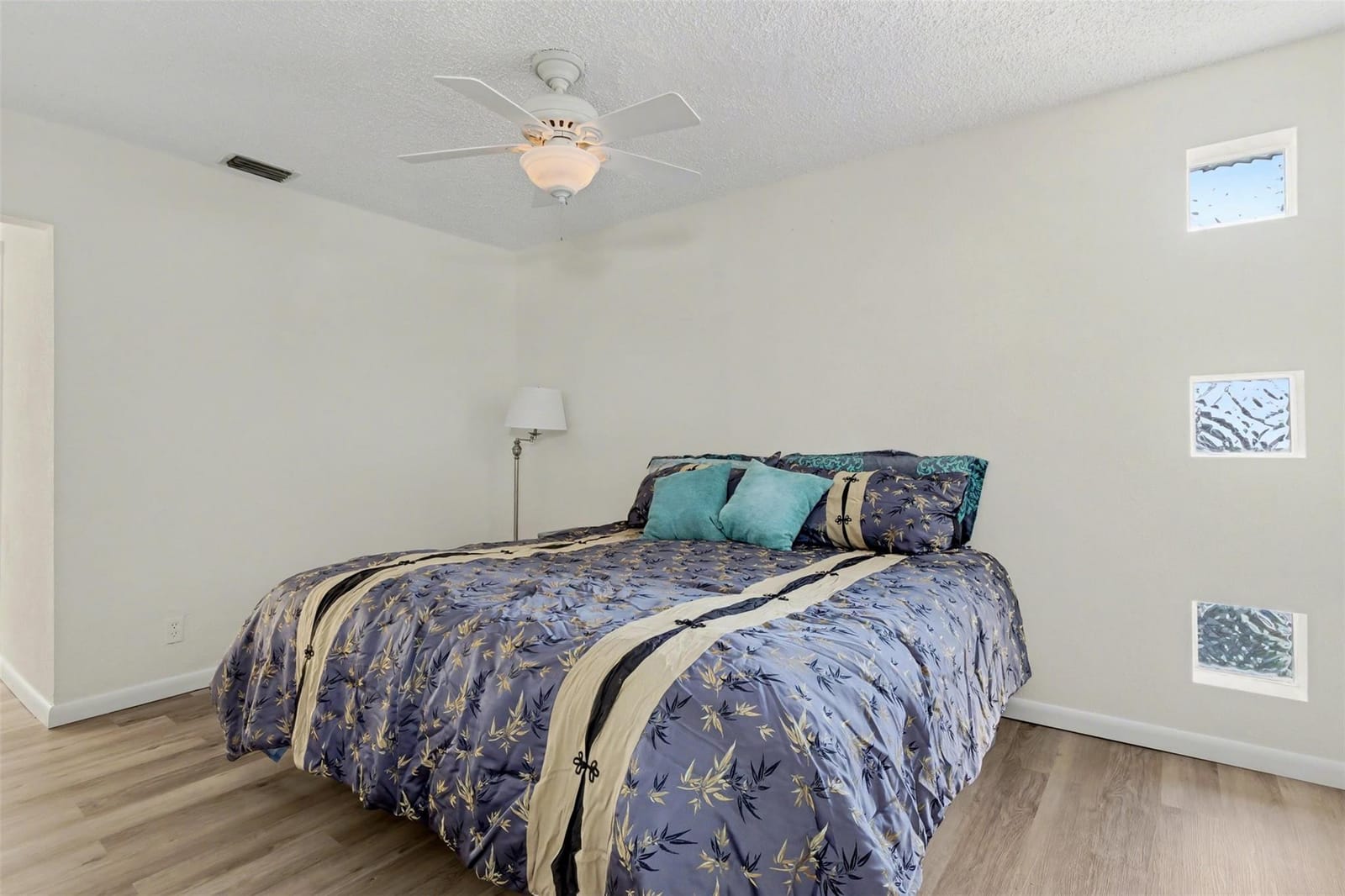 6430 Harding Street — photo 11