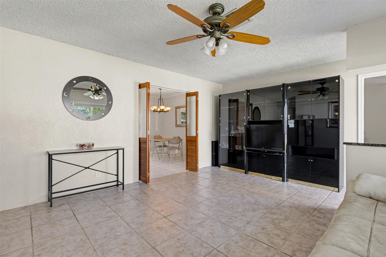 6430 Harding Street — photo 4
