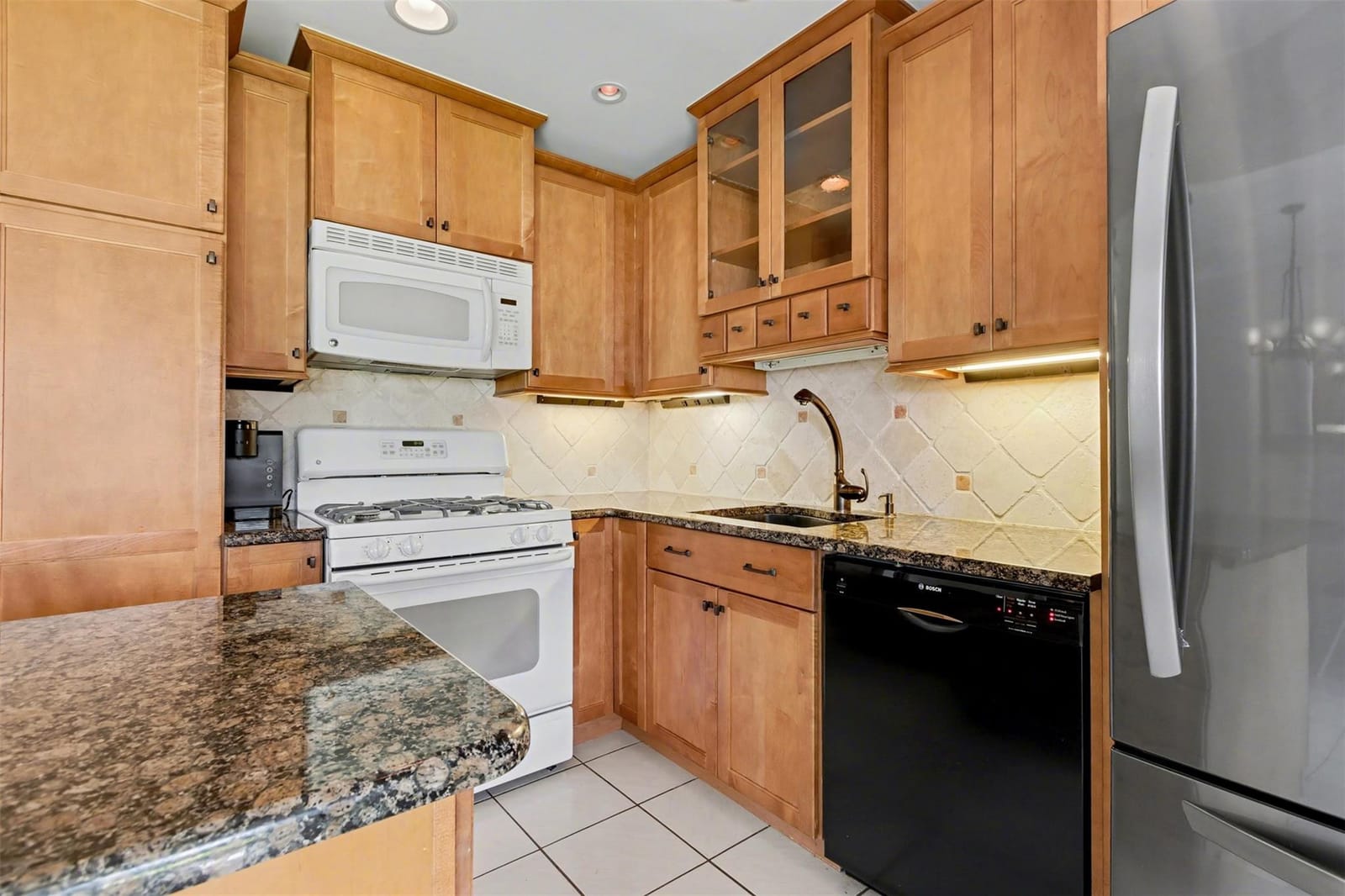 6430 Harding Street — photo 7
