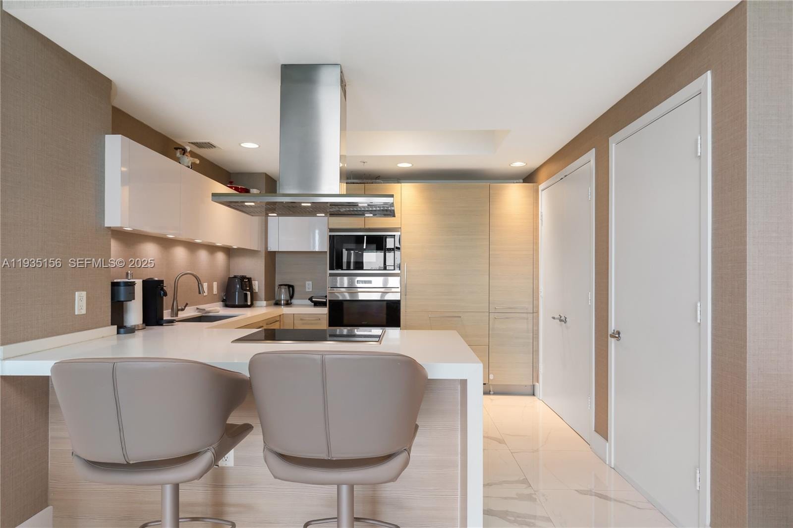 17301 Biscayne Boulevard 908 — photo 11