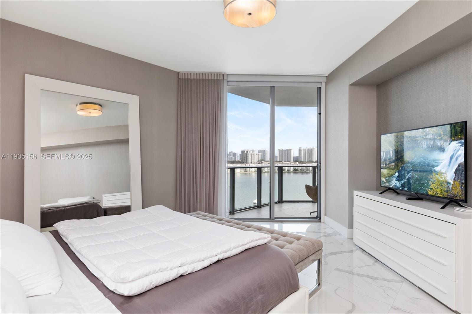 17301 Biscayne Boulevard 908, North Miami Beach, FL 33160 photo 17