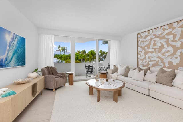 130 Sunrise Avenue 216, sold in Sun And Surf One Hundred And Thirty Condos, Palm Beach, FL