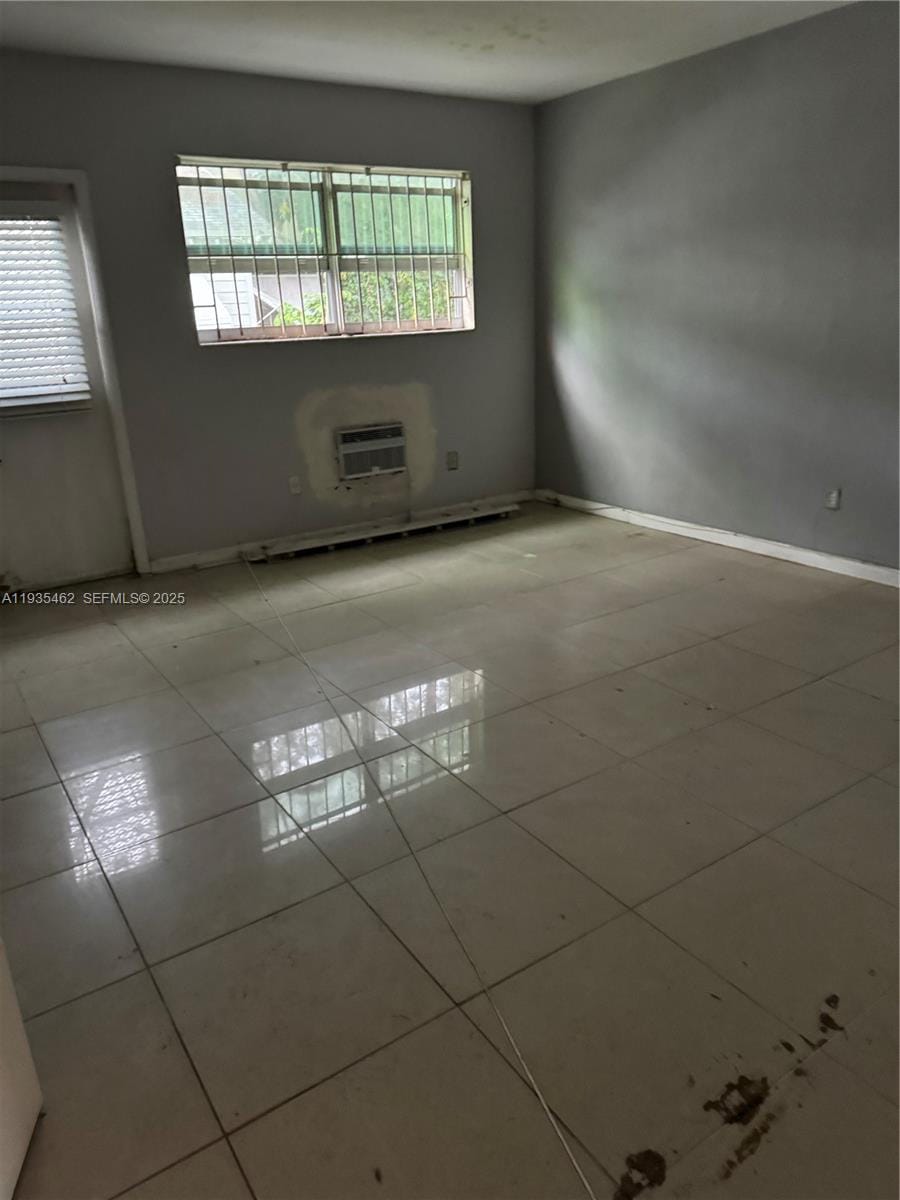 7725 Carlyle Avenue 2, Miami Beach, FL 33141 photo 6