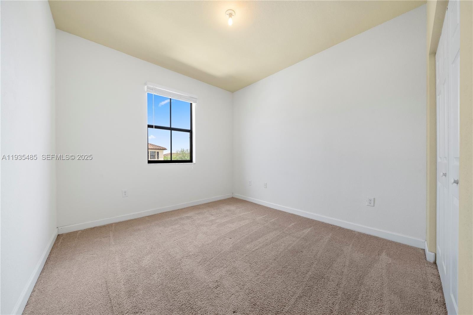 3366 W 90th Terrace, Hialeah, FL 33018 photo 11