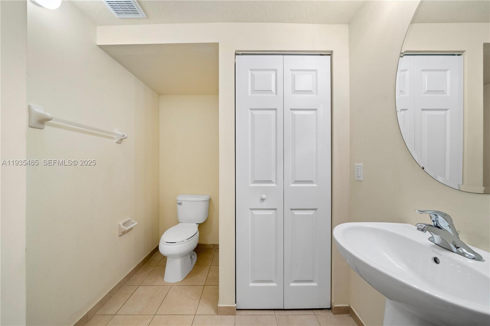 3366 W 90th Terrace, Hialeah, FL 33018 photo 7