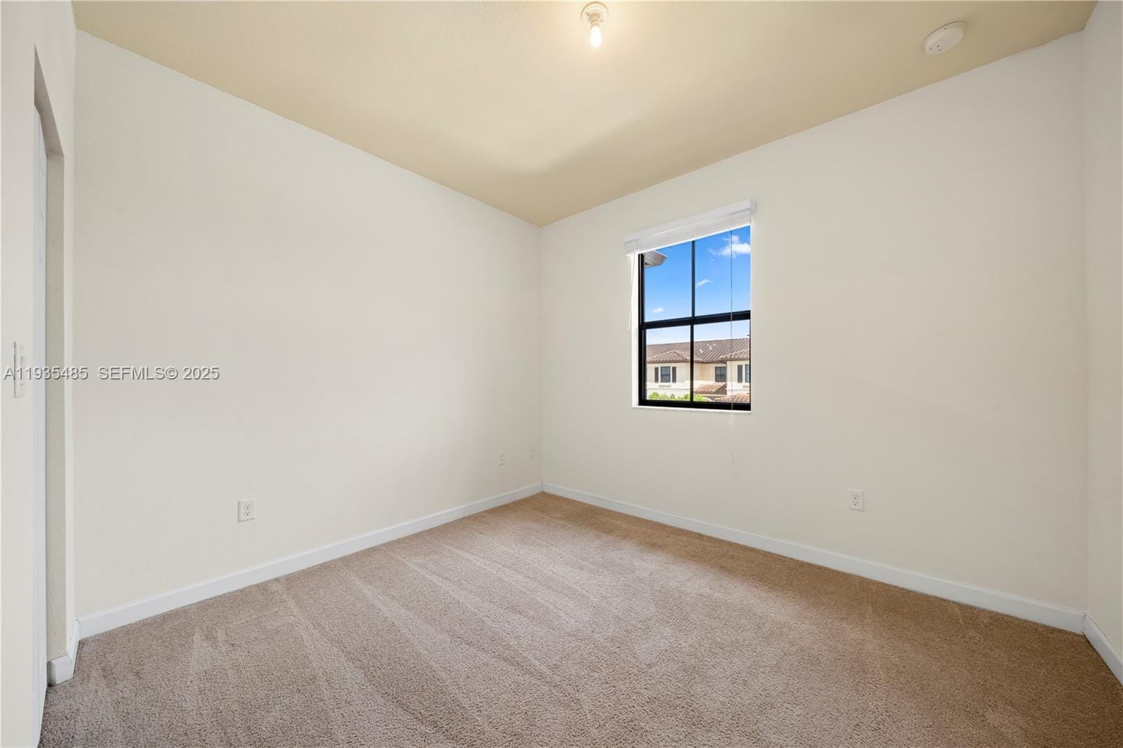 3366 W 90th Terrace, Hialeah, FL 33018 photo 9