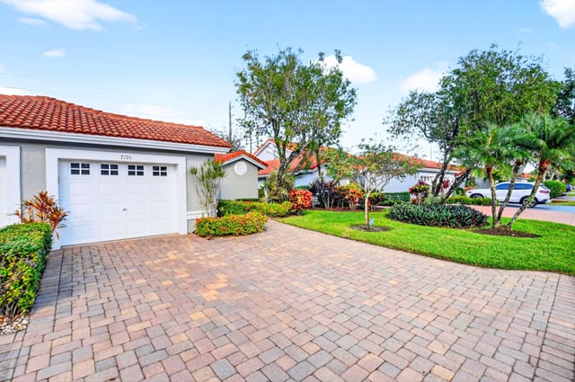 7195 Summer Tree Drive, Boynton Beach, FL 33437
