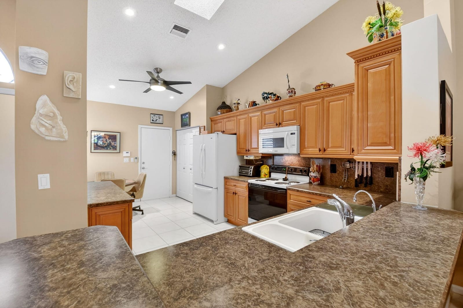 7195 Summer Tree Drive, Boynton Beach, FL 33437 photo 4