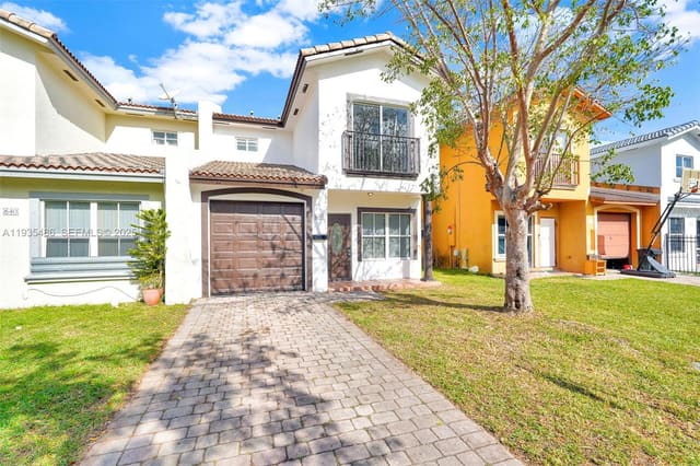 636 SW 7th Terrace, Florida City, FL 33034