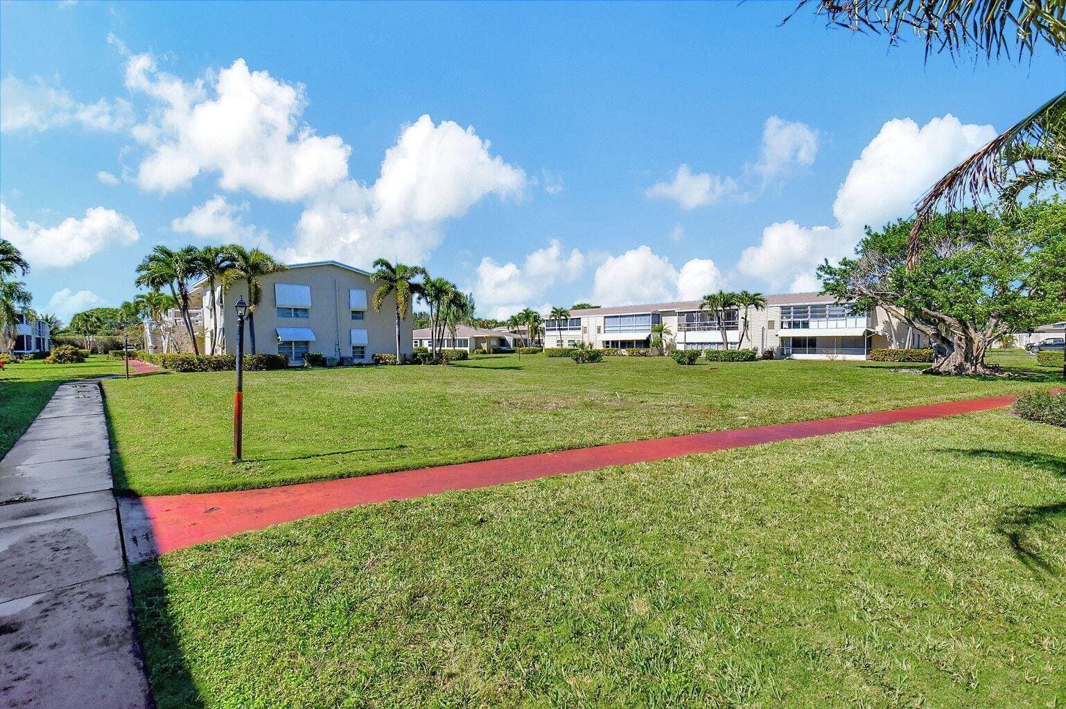315 Circle Drive S 102, Boynton Beach, FL 33435 photo 28